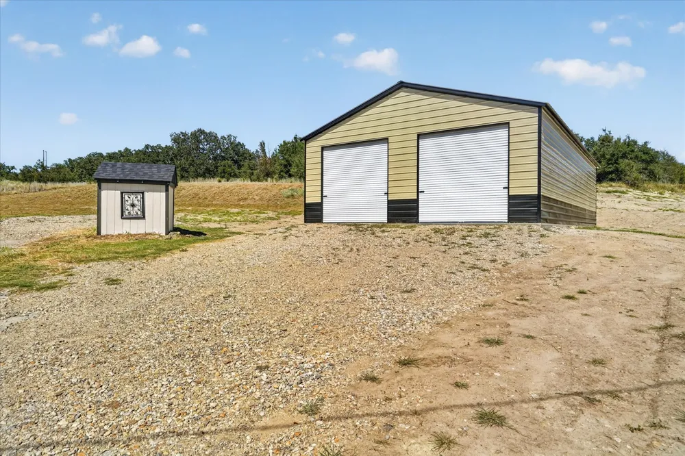 130 R And R Drive Springtown, TX 76082