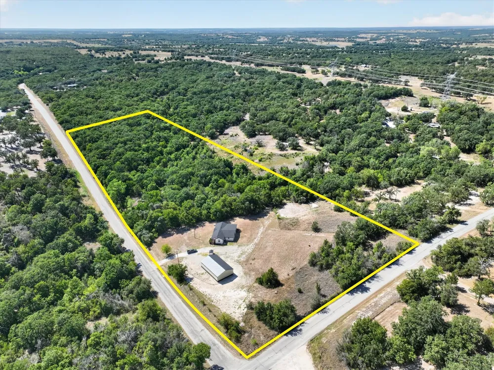 130 R And R Drive Springtown, TX 76082
