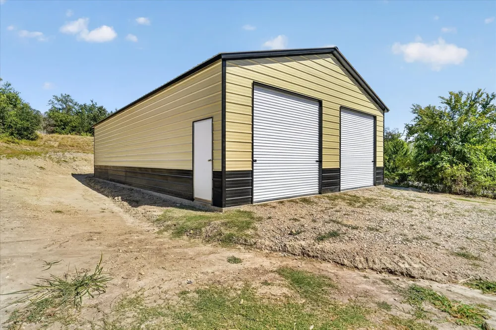 130 R And R Drive Springtown, TX 76082