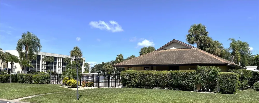 4119 61ST AVENUE TERRACE W #107 Bradenton, FL 34210