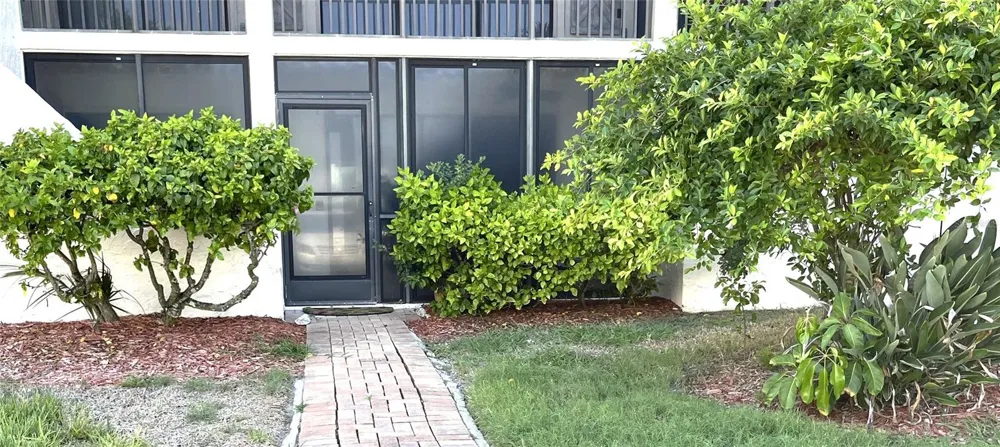 4119 61ST AVENUE TERRACE W #107 Bradenton, FL 34210