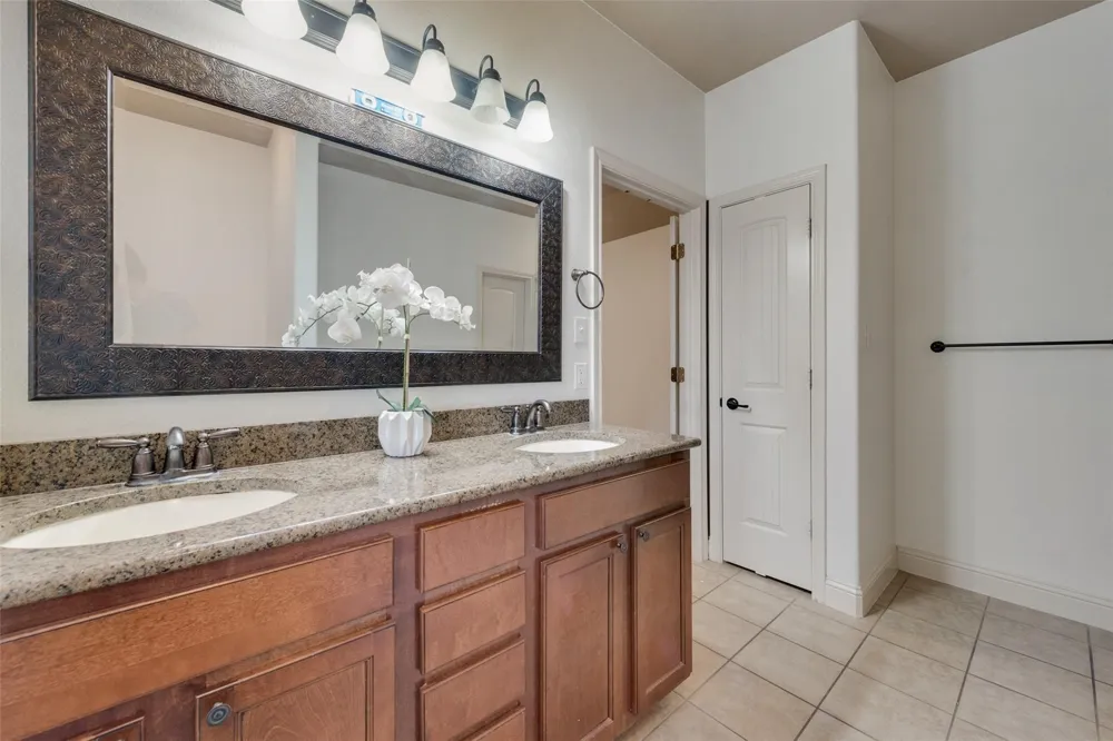 8033 Branch Hollow Trail Fort Worth, TX 76123