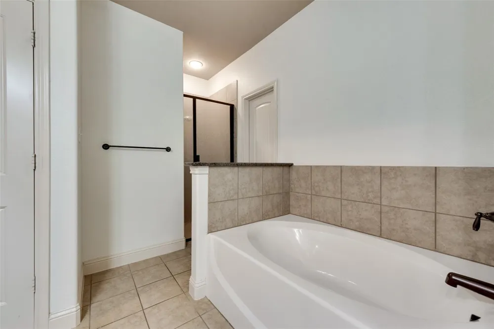 8033 Branch Hollow Trail Fort Worth, TX 76123