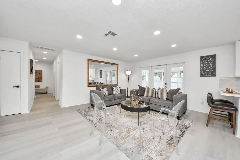 5619 Duxbury Street Houston, TX 77035