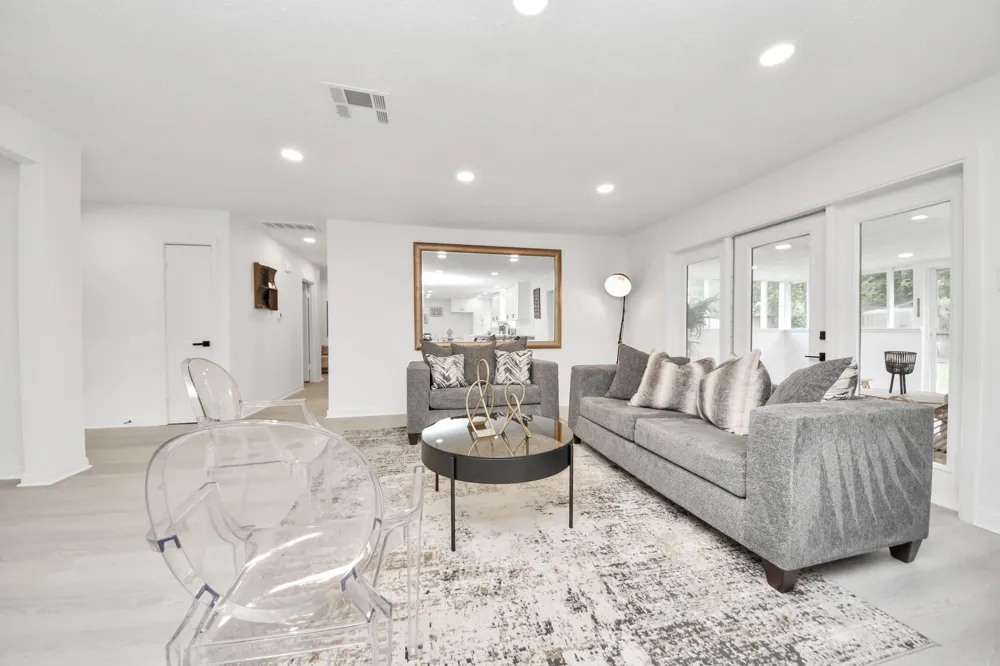 5619 Duxbury Street Houston, TX 77035