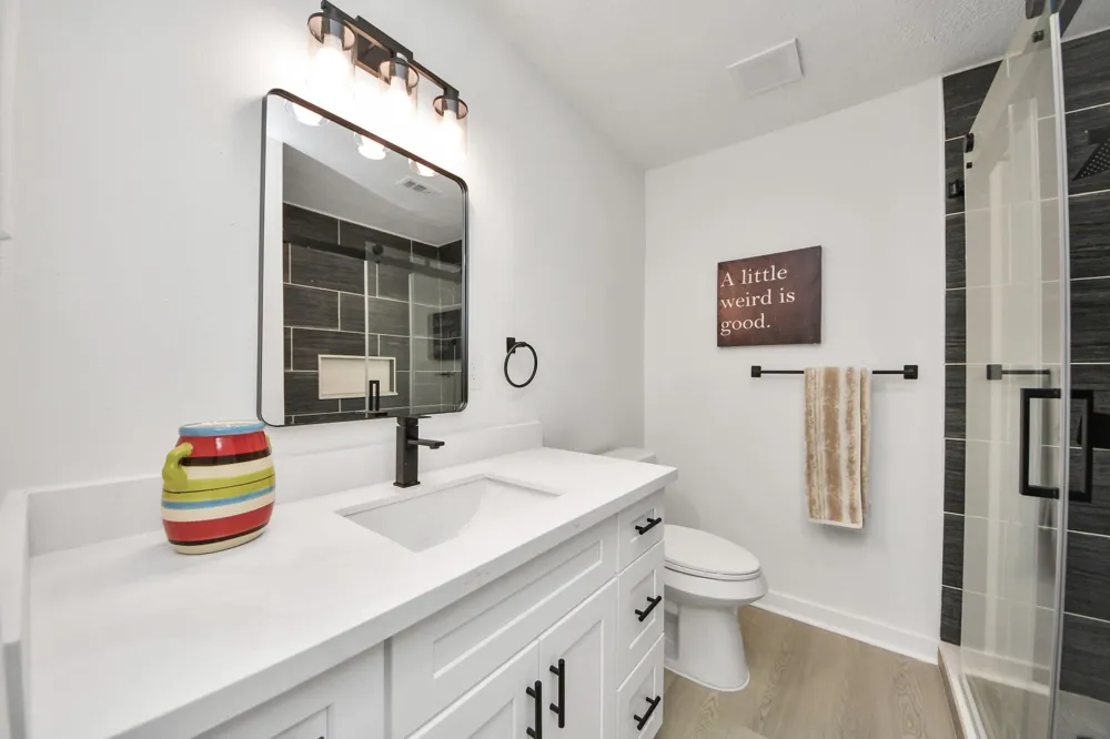 5619 Duxbury Street Houston, TX 77035