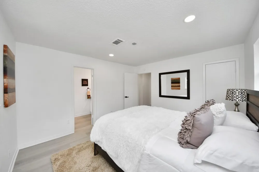 5619 Duxbury Street Houston, TX 77035