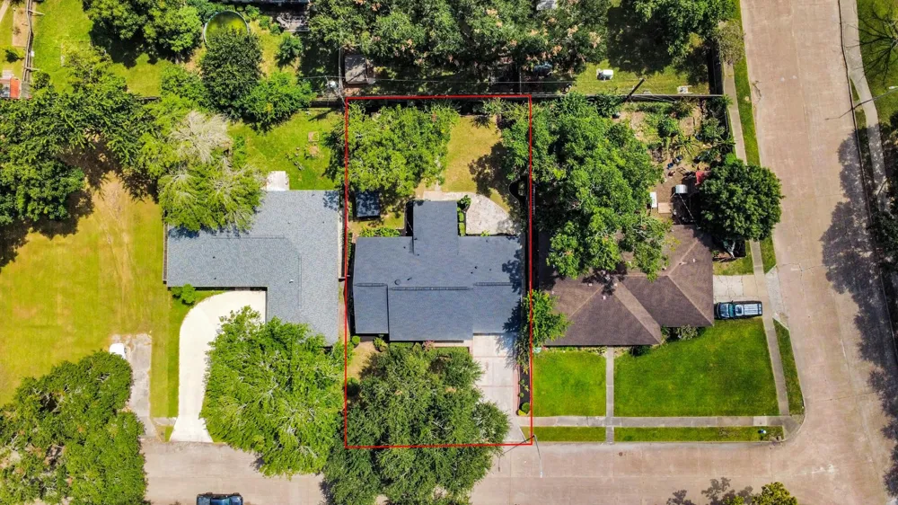 5619 Duxbury Street Houston, TX 77035