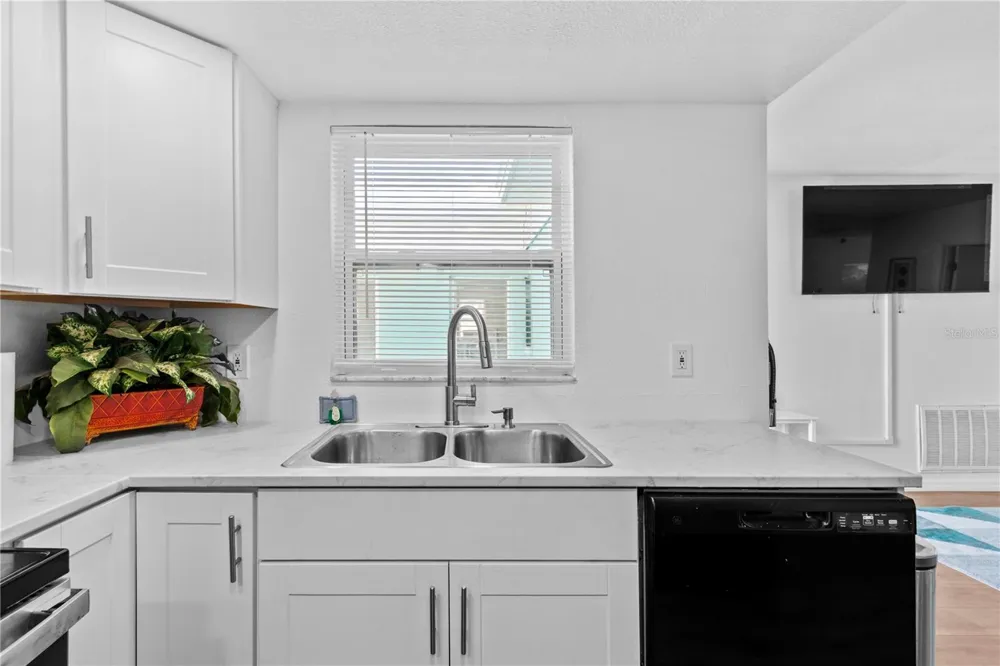 804 13TH AVENUE S St Petersburg, FL 33701