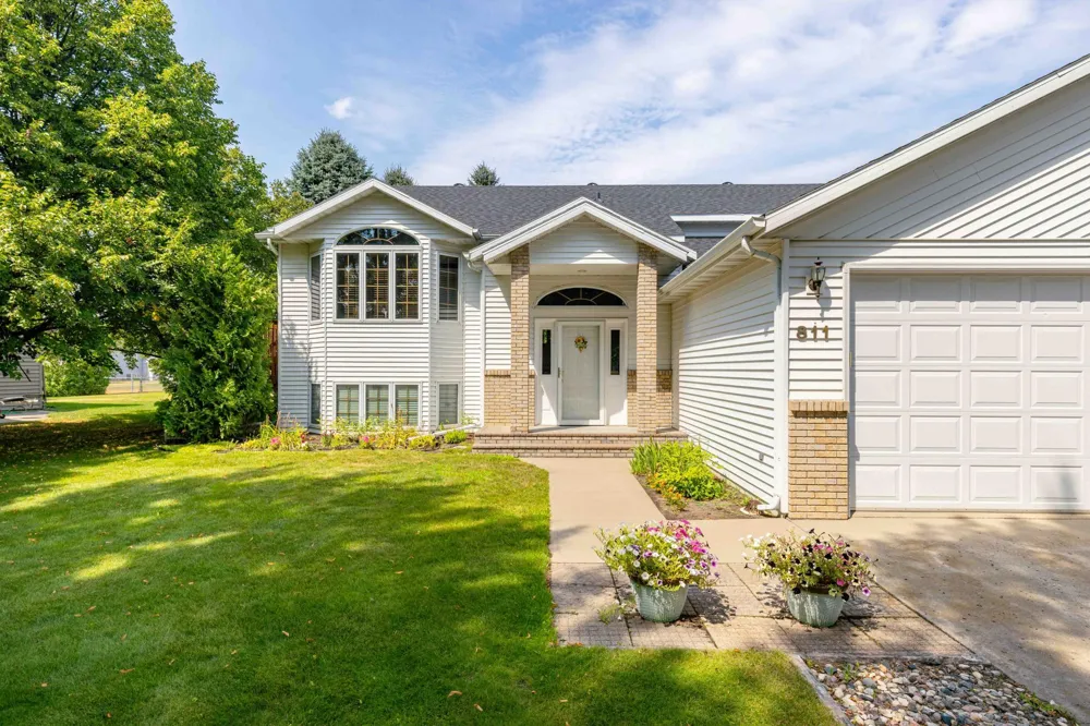 811 4th Avenue NE Barnesville, MN 56514