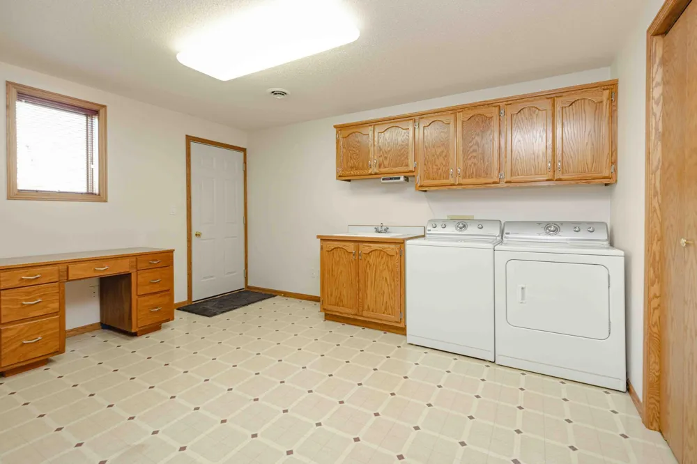 811 4th Avenue NE Barnesville, MN 56514