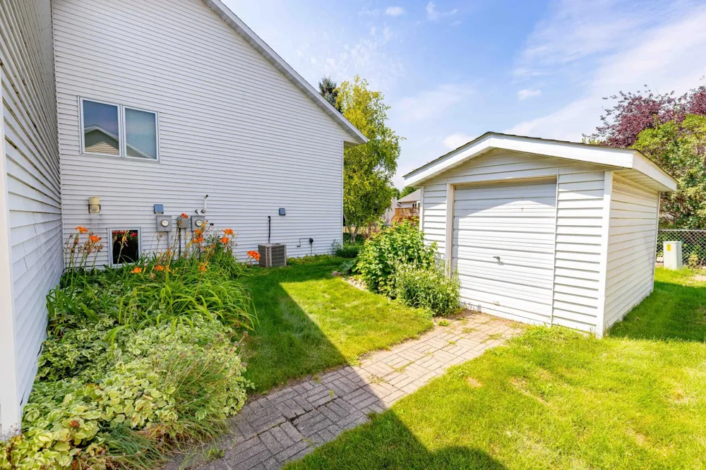 811 4th Avenue NE Barnesville, MN 56514
