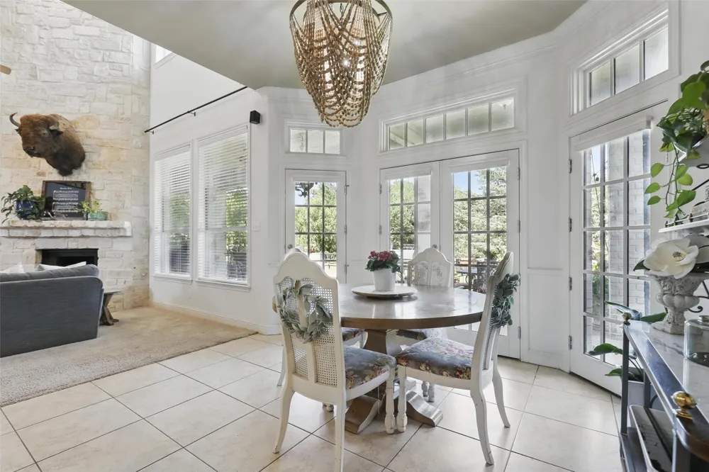 3404 Creek Crossing Drive Weatherford, TX 76087