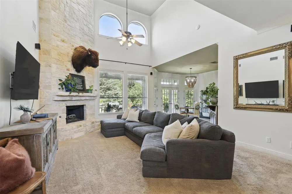 3404 Creek Crossing Drive Weatherford, TX 76087