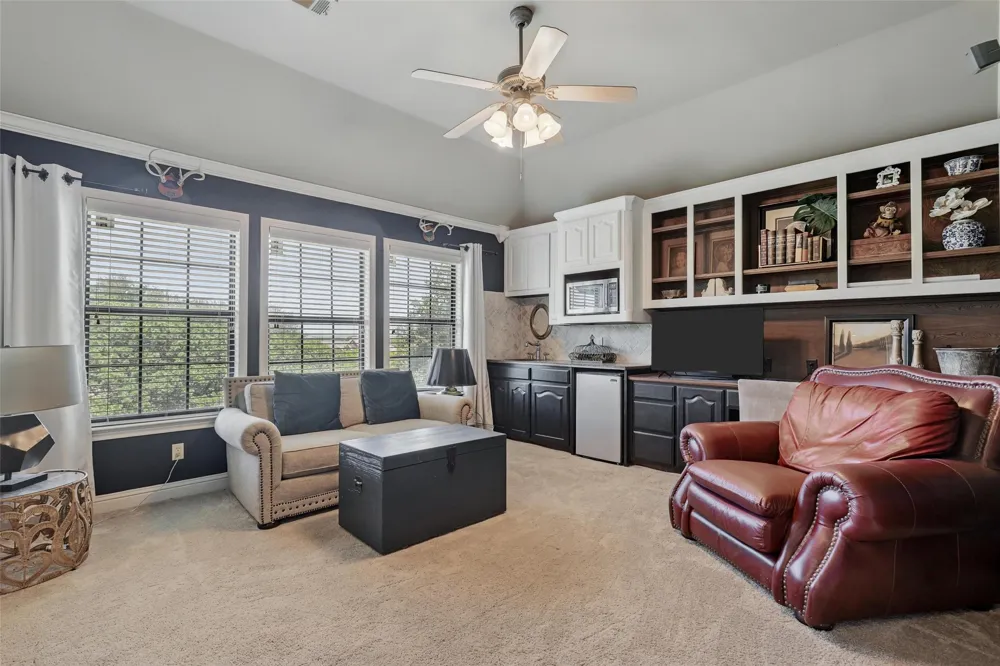 3404 Creek Crossing Drive Weatherford, TX 76087