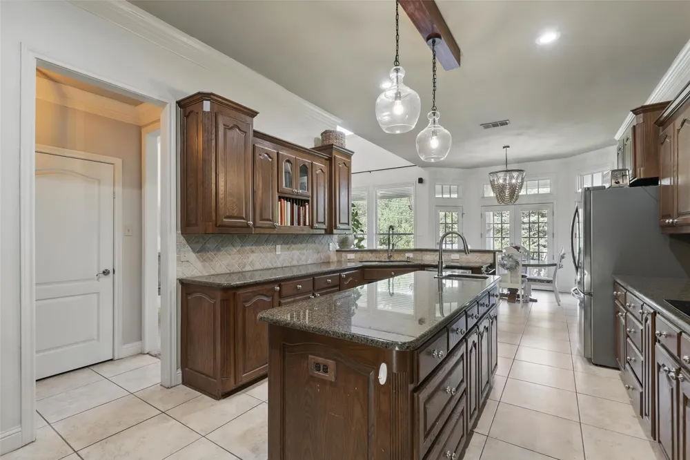 3404 Creek Crossing Drive Weatherford, TX 76087