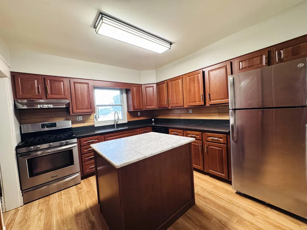 37 Lincoln Avenue Niles, MI 49120