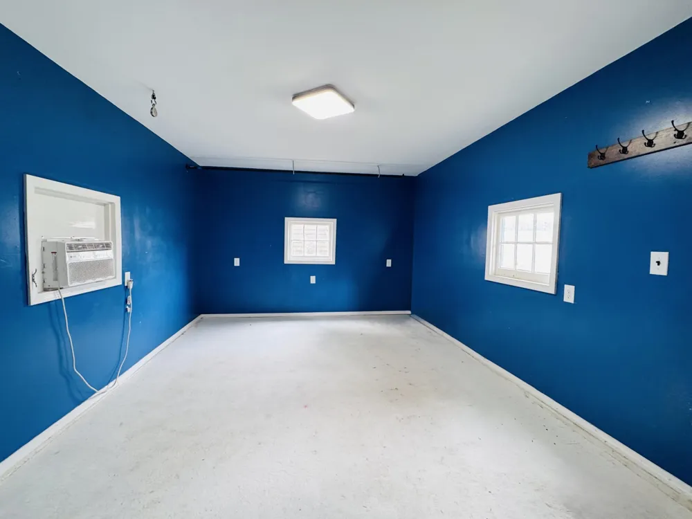 37 Lincoln Avenue Niles, MI 49120