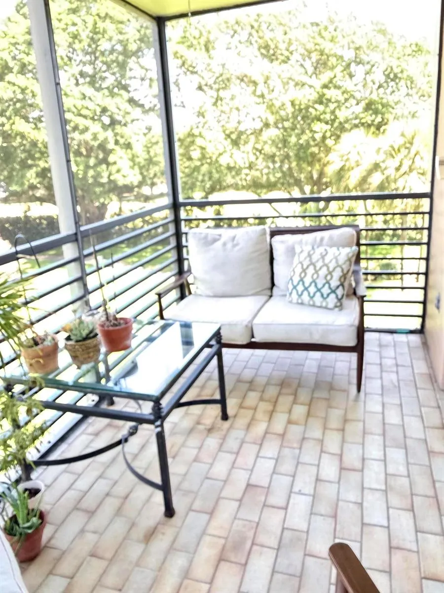 900 SAINT CHARLES PLACE #311 Pembroke Pines, FL 33026