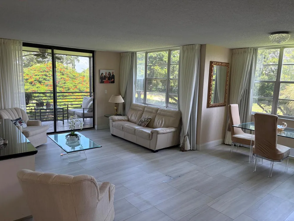 900 SAINT CHARLES PLACE #311 Pembroke Pines, FL 33026