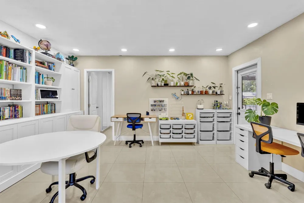 721 FAIRWAY DRIVE Plantation, FL 33317