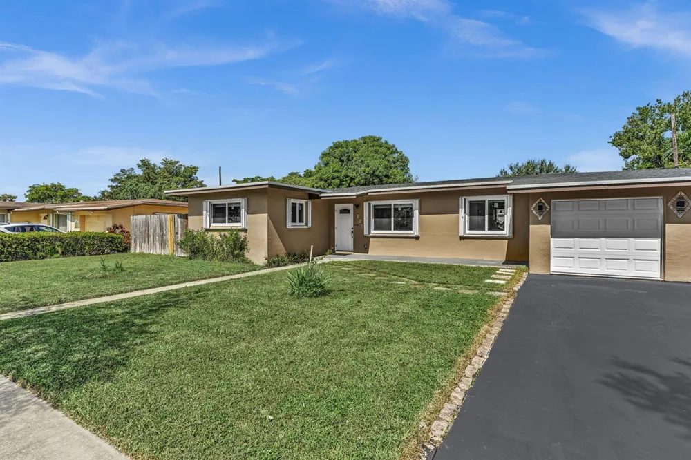 721 FAIRWAY DRIVE Plantation, FL 33317