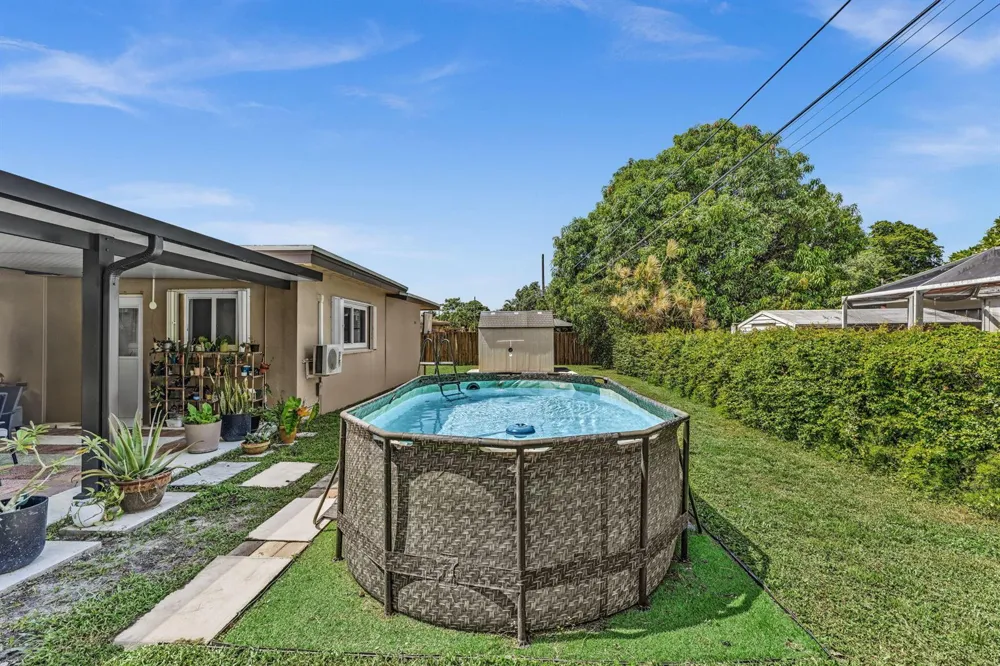 721 FAIRWAY DRIVE Plantation, FL 33317