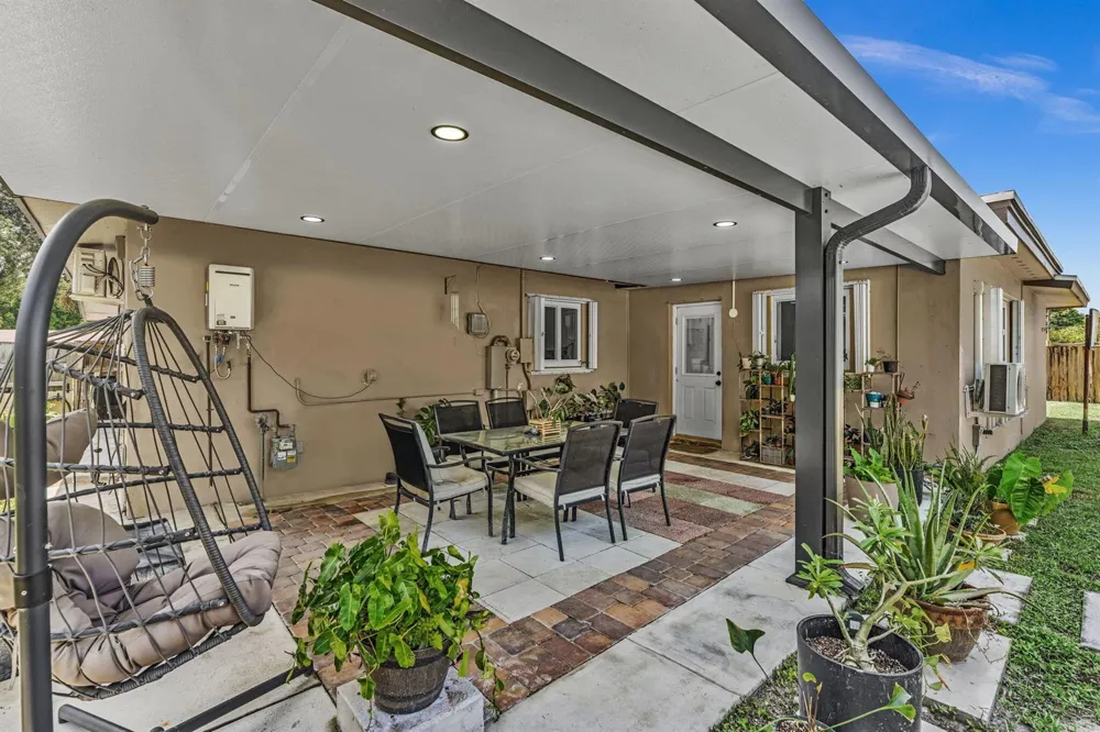 721 FAIRWAY DRIVE Plantation, FL 33317