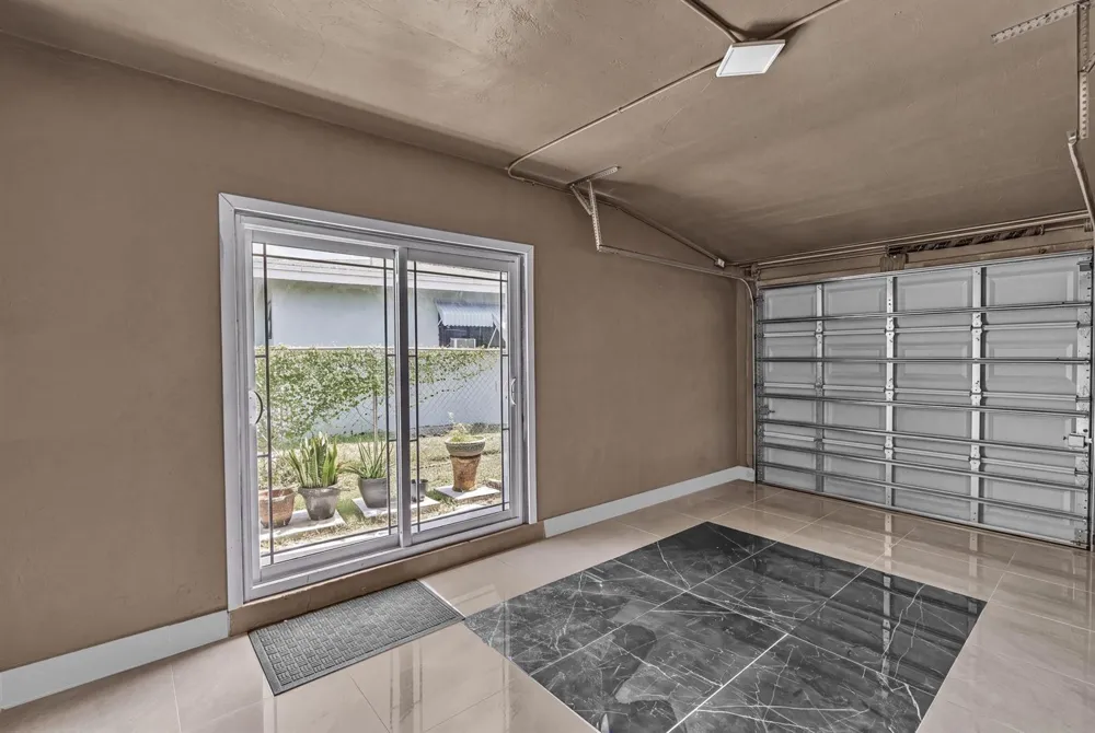 721 FAIRWAY DRIVE Plantation, FL 33317