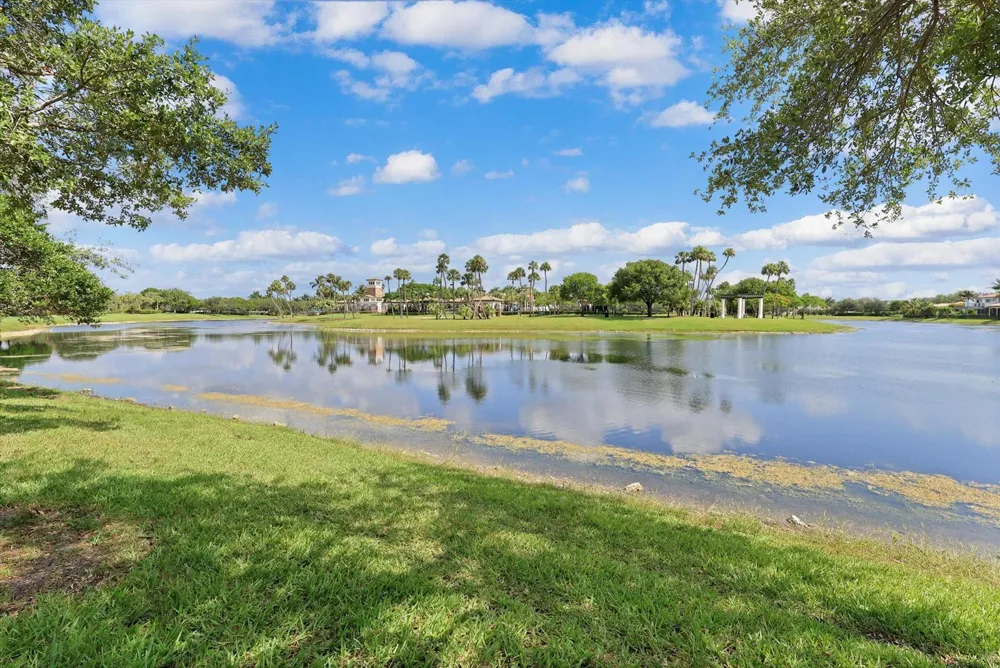 10640 NW 83RD COURT NW Parkland, FL 33076