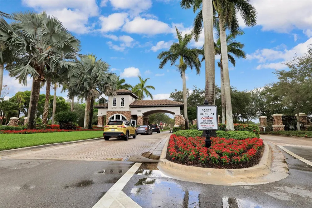 10640 NW 83RD COURT NW Parkland, FL 33076