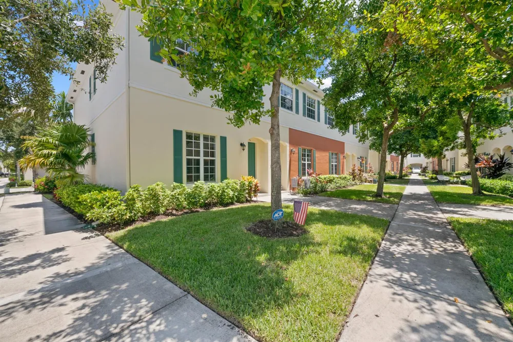 701 SW 1ST TERRACE Pompano Beach, FL 33060