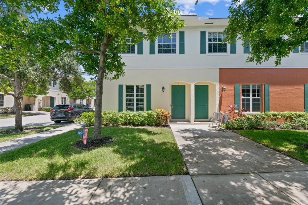 701 SW 1ST TERRACE Pompano Beach, FL 33060