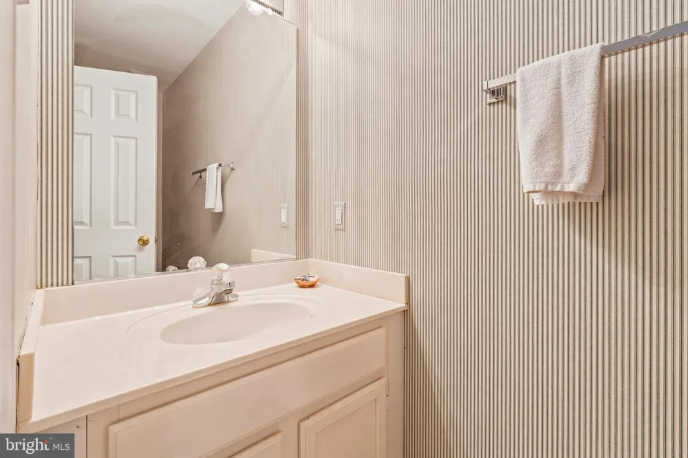 20303 BATTERY BEND PLACE Gaithersburg, MD 20886