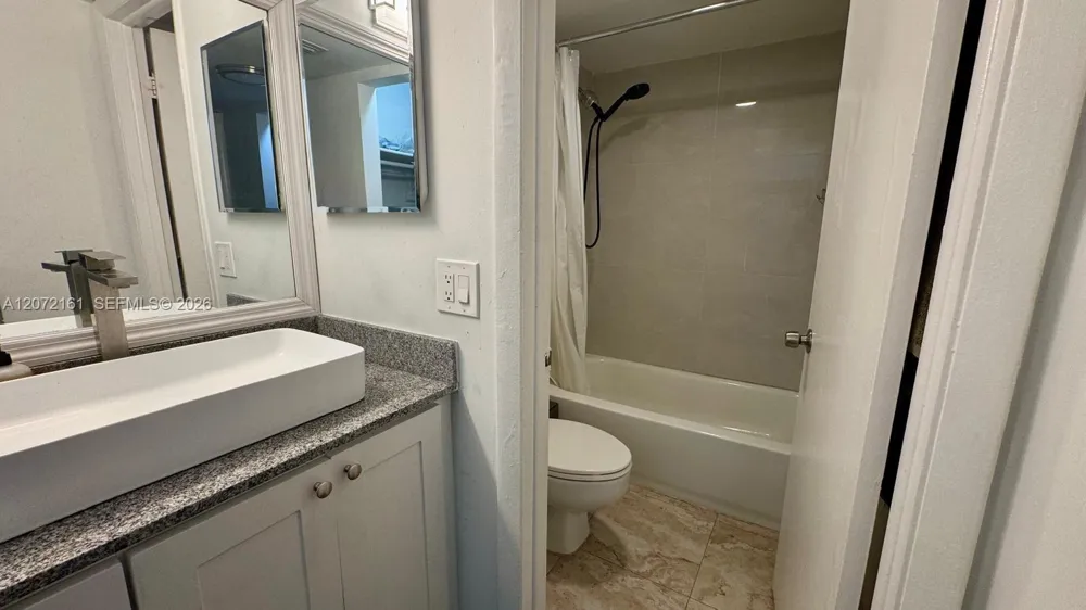 3390 Foxcroft Rd #C305 Miramar, FL 33025