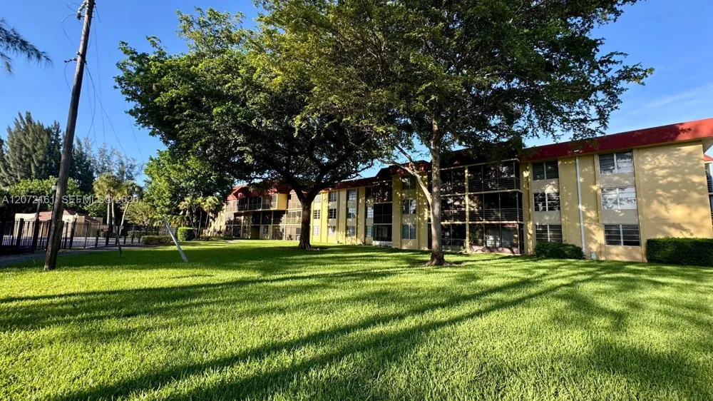 3390 Foxcroft Rd #C305 Miramar, FL 33025
