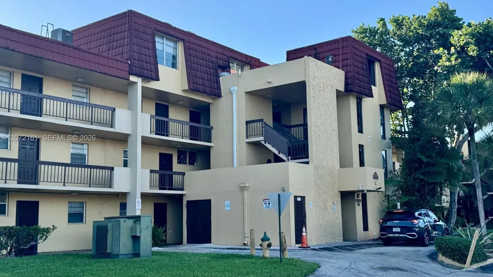 3390 Foxcroft Rd #C305 Miramar, FL 33025