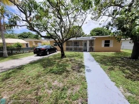 1245 NW 126th St