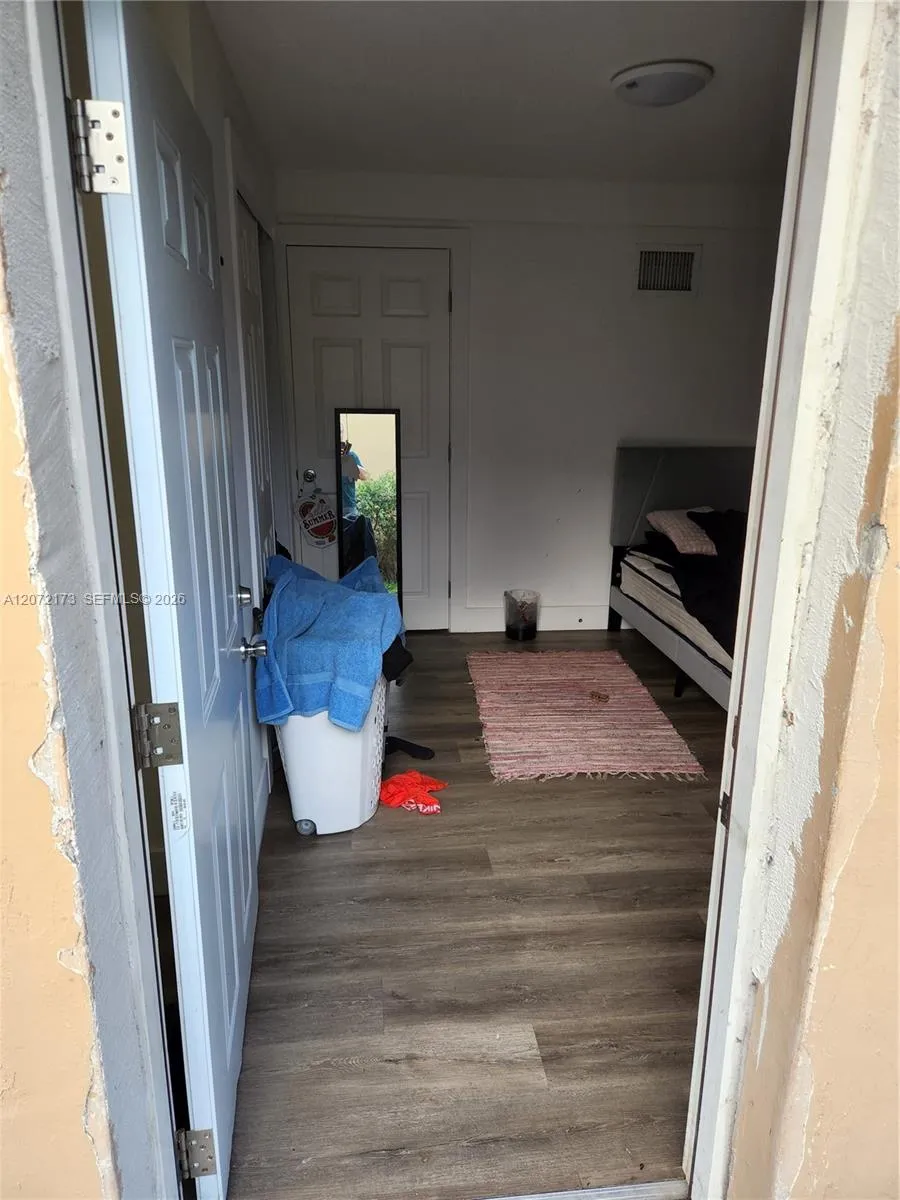 1245 NW 126th St North Miami, FL 33167