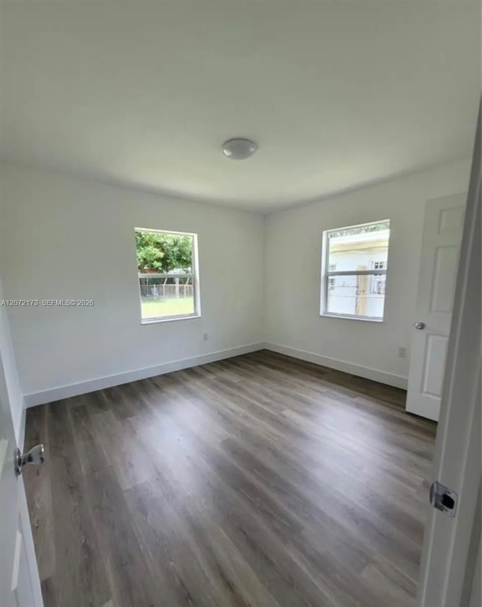 1245 NW 126th St North Miami, FL 33167