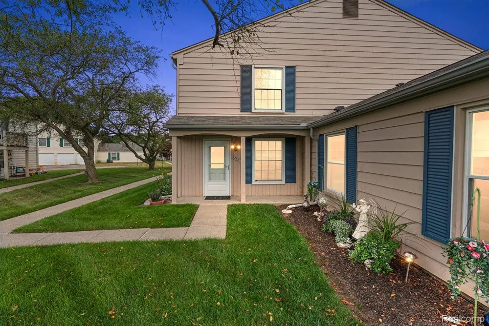 2763 Fox Hollow Court Orion Charter Township, MI 48360