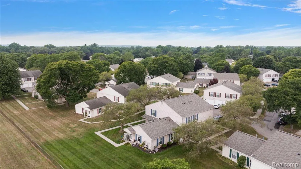 2763 Fox Hollow Court Orion Charter Township, MI 48360
