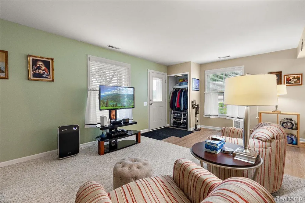 2763 Fox Hollow Court Orion Charter Township, MI 48360