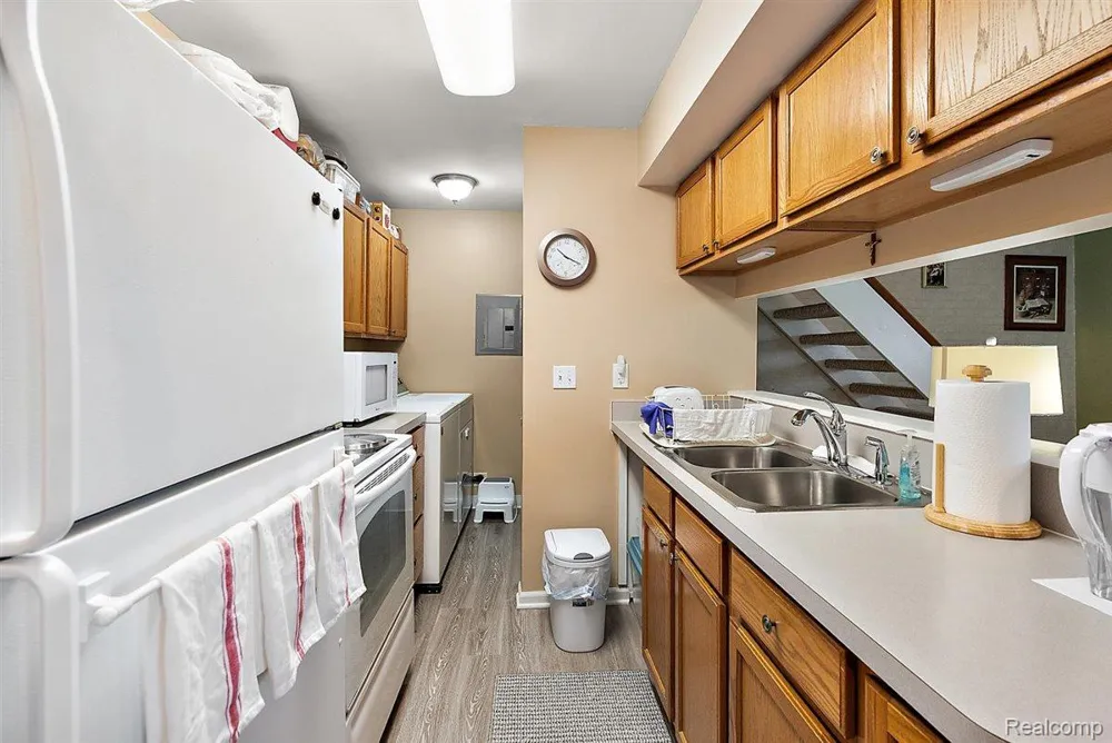 2763 Fox Hollow Court Orion Charter Township, MI 48360