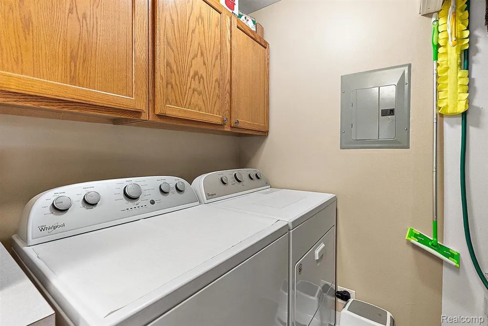 2763 Fox Hollow Court Orion Charter Township, MI 48360