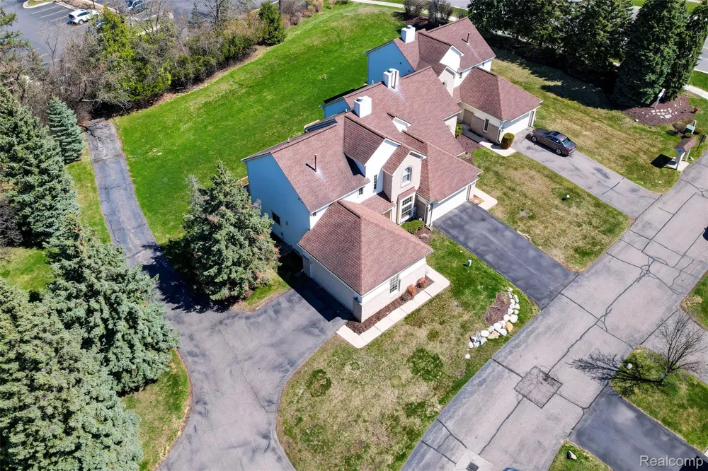 43470 Algonquin Drive Novi City, MI 48375