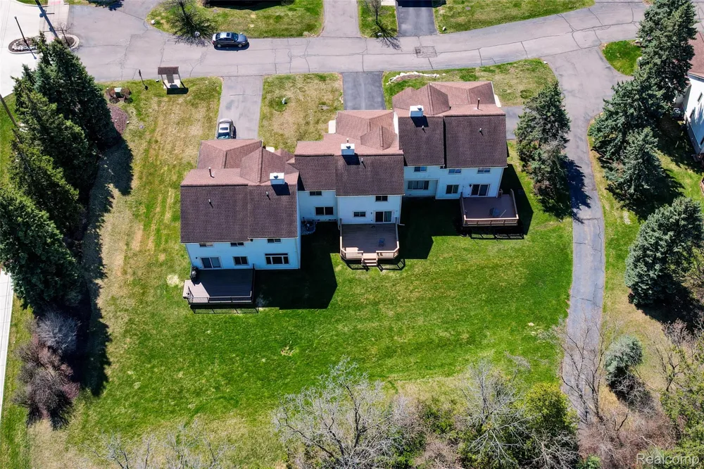 43470 Algonquin Drive Novi City, MI 48375
