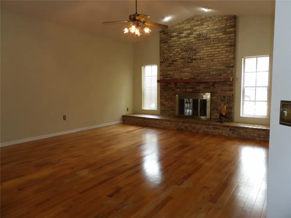 6282 FORESTWOOD DRIVE E Lakeland, FL 33811