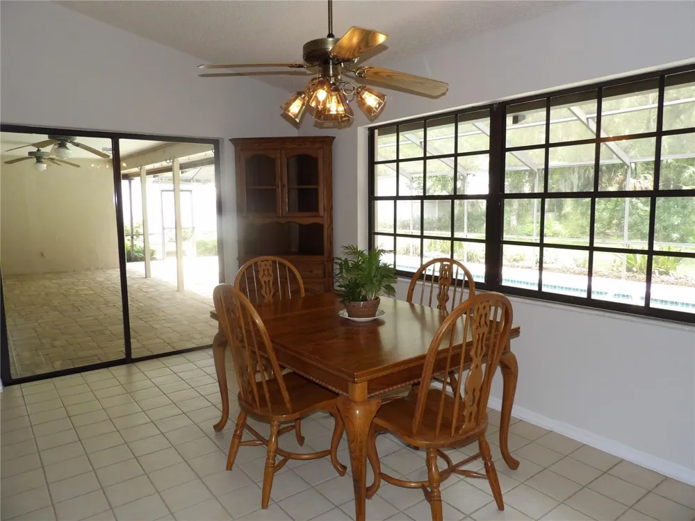 6282 FORESTWOOD DRIVE E Lakeland, FL 33811