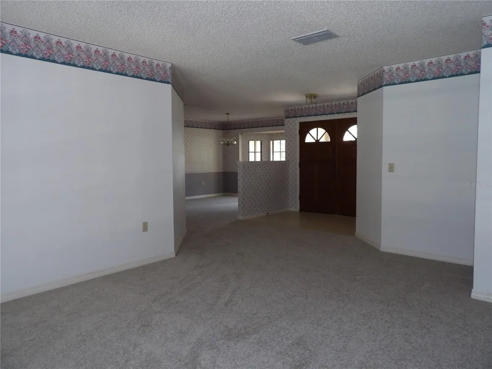 6282 FORESTWOOD DRIVE E Lakeland, FL 33811